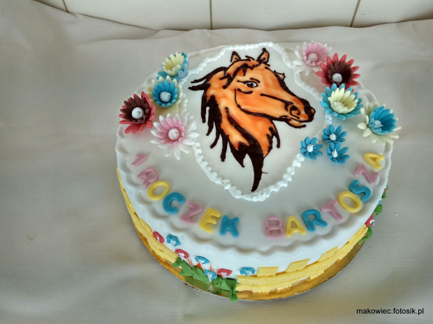 Tort z głowa konika #koń #tort z #koniem #tort #okolicznościowy #tort #torty #dla #dzici #tort #dla #chłopca