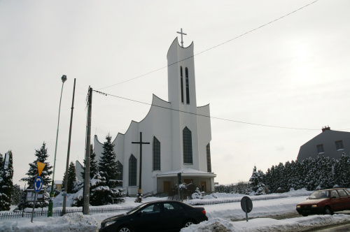 kościół zimą
