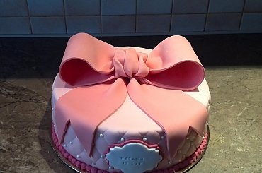 Tort z kokardą #tort #kokarda #tort #okazjonalny #toty