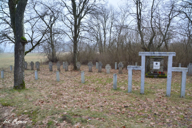 Dłutowo - cmentarz wojenny