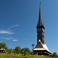 Drewniany kościół w Surdesti szczycący się najwyższą drewnianą wieżą w Europie - 54 m