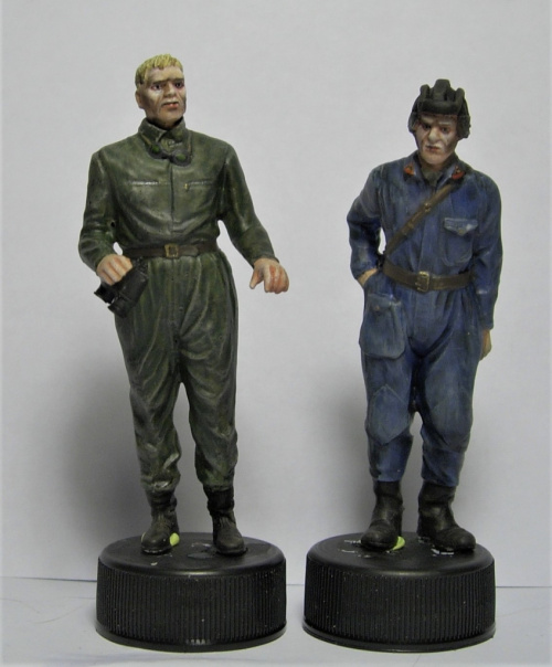 Soviet tank crewman 1-25 scale